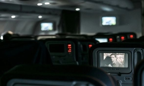 Πιλότος αποκαλύπτει τι σημαίνουν οι παράξενοι θόρυβοι στην πτήση σας