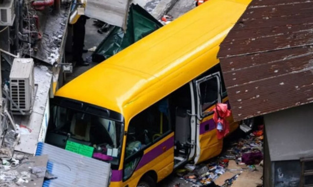 Κίνα: Σχολικό λεωφορείο έπεσε πάνω σε πλήθος - Τουλάχιστον 11 νεκροί, ανάμεσά τους μαθητές - Βίντεο