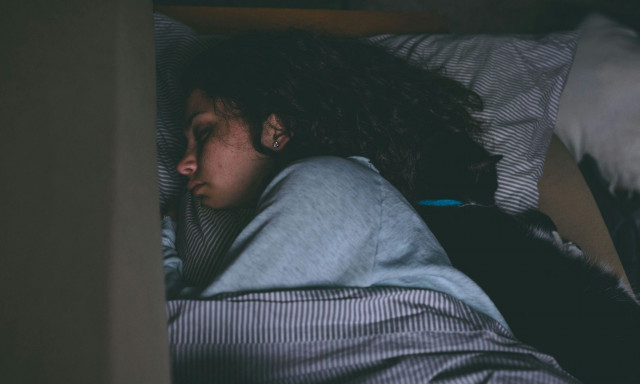 Τι σημαίνει όταν ονειρεύεστε κάποιον κοντινό σας άνθρωπο που έχει πεθάνει;