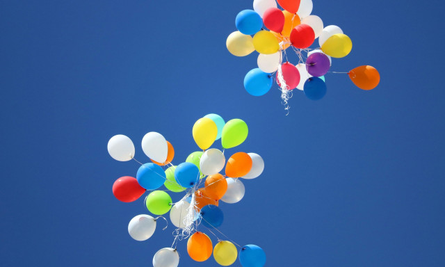 Εισέπνευσε 500 μπαλόνια από ήλιον και έμεινε μόνιμα παράλυτος: Η απίστευτη περιπέτεια ενός 27χρονου