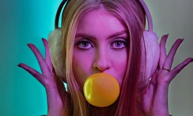 Γιατροί απάντησαν στο αιώνιο ερώτημα: Τι συμβαίνει όταν κάποιος καταπίνει τσίχλα