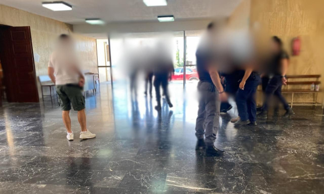 Ρέθυμνο: Στη φυλακή τα δύο αδέλφια που χτύπησαν άγρια τον 26χρονο Γάλλο