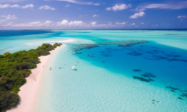 Οι Μαλδίβες διαβρώνονται - Αυτό το εργαστήριο του ΜΙΤ μπορεί να βοηθήσει να ανοικοδομηθούν