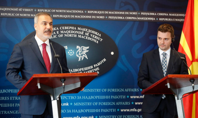 Απίστευτη χυδαιότητα Φιντάν: Συναντήθηκε με τον Σκοπιανό ΥΠΕΞ και την αποκάλεσε «Μακεδονία»