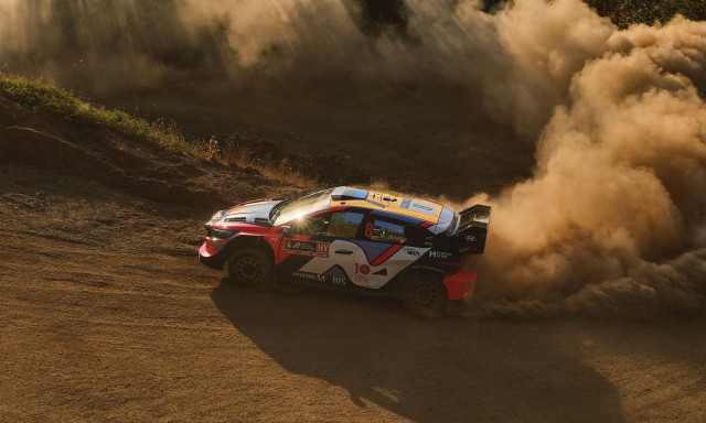 ΕΚΟ Ράλλυ Ακρόπολις 2024: Ο Tanak ξεκινά με το δεξί