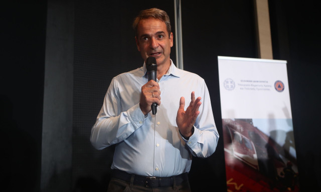 Μητσοτάκης από Θεσσαλονίκη: Μεγάλο «ευχαριστώ» σε πυροσβέστες και εθελοντές για τις μάχες που έδωσαν