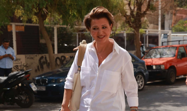 Όλγα Γεροβασίλη: Μόνη λυτρωτική λύση οι νέες εκλογές προέδρου - 800 «εγώ» είχε η ομιλία Κασσελάκη