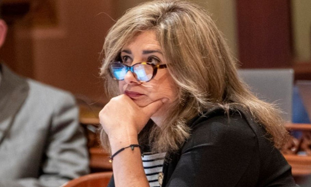 Σκάνδαλο με γερουσιαστή της Καλιφόρνια: Παρενόχλησε σεξουαλικά μέχρι τραυματισμού υπάλληλό της