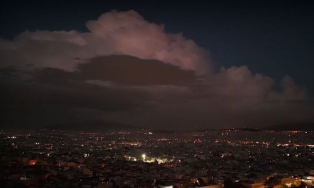 Timelapse βίντεο: Η καταιγίδα απομακρύνεται από την Αθήνα