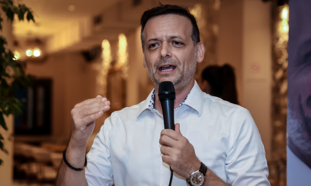 Χάρης Δούκας: Χρειάζεται νομοθετική παρέμβαση για το κλείσιμο καταστημάτων που παρανομούν