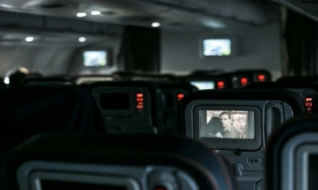 Ταξιδιωτικός influencer εξηγεί γιατί επιλέγει πάντα την χειρότερη θέση στο αεροπλάνο