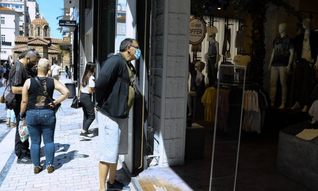 Ελεύθεροι Επαγγελματίες: Πώς και ποιοι κερδίζουν από την αλλαγή στην φορολόγηση εισοδημάτων