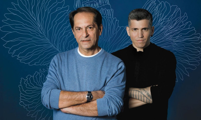 Τα νέα τραγούδια του Παρασκευά Καρασούλου, «Της ομορφιάς το άγριο φιλί», ζωντανά στο Θέατρο Βράχων