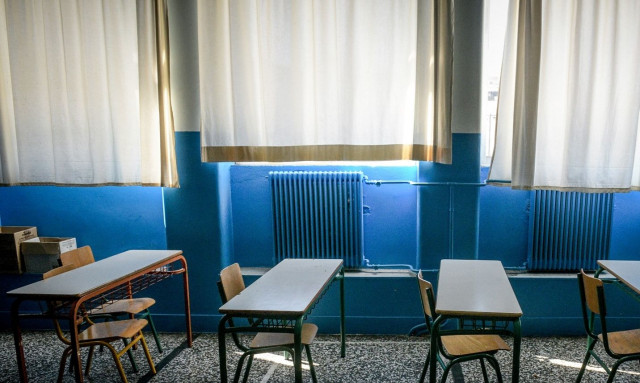 Κίνδυνος στη Θεσσαλονίκη: Εκκενώθηκε Δημοτικό λόγω στατικότητας