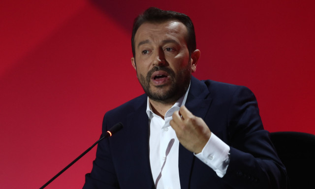 Επίθεση Παππά σε Μητσοτάκη και ... βουλευτές του ΣΥΡΙΖΑ για την δράση τους στο διαδίκτυο