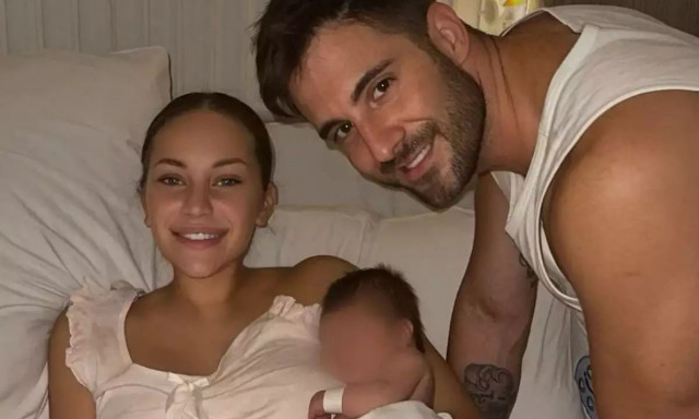 Ανδρομάχη: Η τρυφερή ανάρτηση με τον τριών μηνών γιό της - «Το αγαπημένο μου ανθρωπάκι»