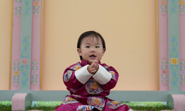 Μπουτάν: Το αξιολάτρευτο βασιλικό μωρό της «Κέιτ των Ιμαλαΐων»