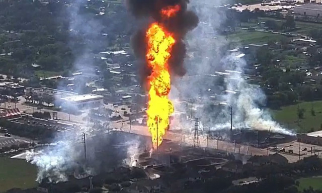 Τέξας: Μεγάλη έκρηξη σε αγωγό φυσικού αερίου - Εκκενώνεται η περιοχή