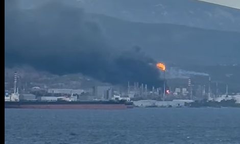 Φωτιά στις εγκαταστάσεις της Motor Oil - Μεγάλη κινητοποίηση της Πυροσβεστικής, ήχησε το 112