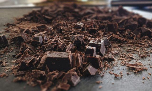 Πικρός ο καφές και η σοκολάτα - Έρχονται μεγάλες αυξήσεις, τι λένε παράγοντες της αγοράς