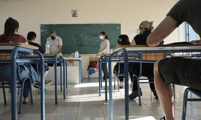 Ψηφιακό Φροντιστήριο: Πώς θα λειτουργεί - Όλες οι οδηγίες για τους μαθητές από το υπουργείο Παιδείας