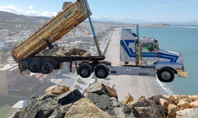 Ρέθυμνο: Φορτηγό με γιγάντιους κυματοθραύστες μπλόκαρε τους δρόμους