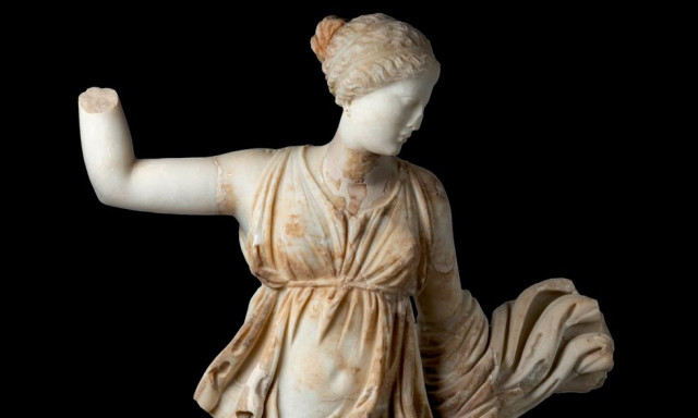 Μουσείο Κυκλαδικής Τέχνης: Άγνωστες ιστορίες γυναικών των Κυκλάδων στην έκθεση «Κυκλαδίτισσες»