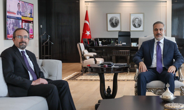 Η Τουρκία ζητά από τις ΗΠΑ να διακόψουν τις σχέσεις τους με τους Κούρδους της Συρίας