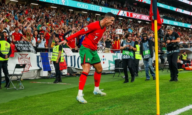 Υπόκλιση Κριστιάνο Ρονάλντο σε Λαμίν Γιαμάλ