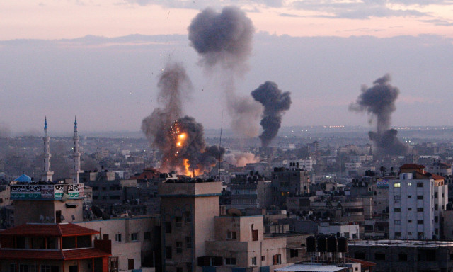 Ο στρατός του Ισραήλ βομβαρδίζει θέσεις της Χεζμπολά στον νότιο Λίβανο