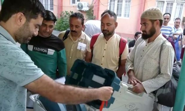 Ανθεκτική Δημοκρατία της Ινδίας: Ιστορικές εκλογές σε Τζαμού και Κασμίρ αψηφούν τον εξτρεμισμό