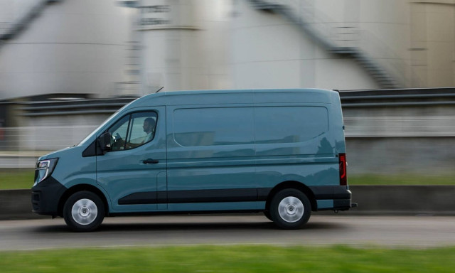 Renault: Το Master είναι το βαν της Χρονιάς 2025