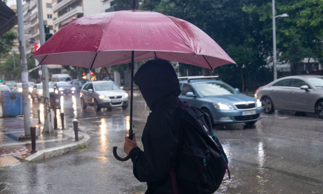 Καιρός - Αρνιακός: «Μεγάλη προσοχή» - Ισχυρή προειδοποίηση για έντονα καιρικά φαινόμενα