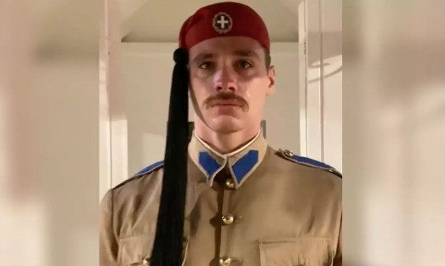 Γιώργος Τσιούλος: Ο Εύζωνας που ένωσε όλη την Ελλάδα – «Δάκρυσα γιατί ήξερα ότι δεν θα το ξανακάνω»