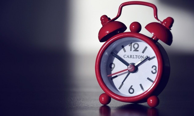 Χειμερινή ώρα 2024: Πότε θα γυρίσουμε τα ρολόγια μας μια ώρα πίσω