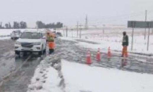 Φονικός χιονιάς χτυπά τη Νότια Αφρική - Μποτιλιαρίσματα πολλών χιλιομέτρων