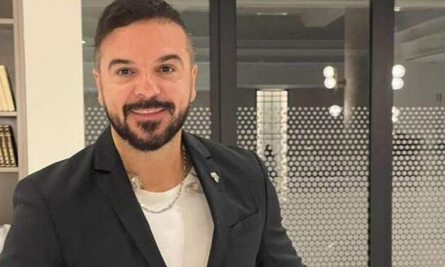 Τριαντάφυλλος: «Τι είναι το non binary; Εγώ είχα γνωστούς στη Ρόδο που λέγανε ότι είναι ο Ναπολέων»