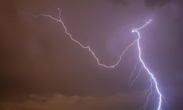 Ινδία: Οκτώ νεκροί από κεραυνό - Έξι μαθητές μεταξύ των θυμάτων