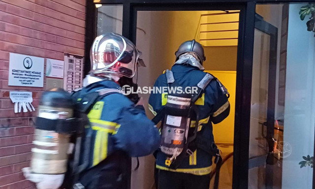 Χανιά: Φωτιά σε λογιστικό γραφείο τρίτου ορόφου - Πώς ξεκίνησε