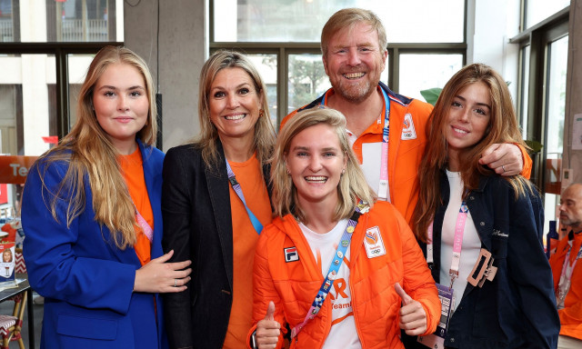 Η μεταμόρφωση της πριγκίπισσας Αμαλίας - Απο ασχημόπαπο ... κύκνος