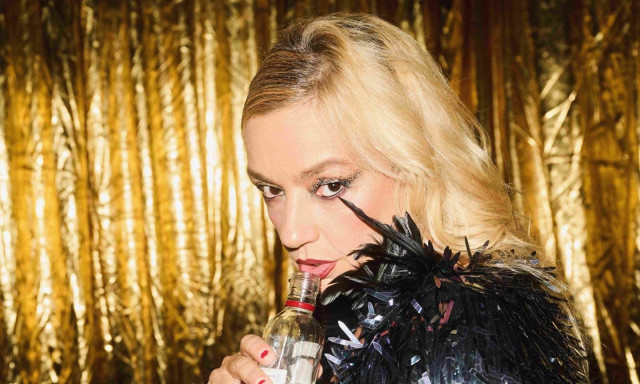 Λένα Κιτσοπούλου: Επιστρέφει στο Θέατρο Τέχνης με το «Και λέγε λέγε»