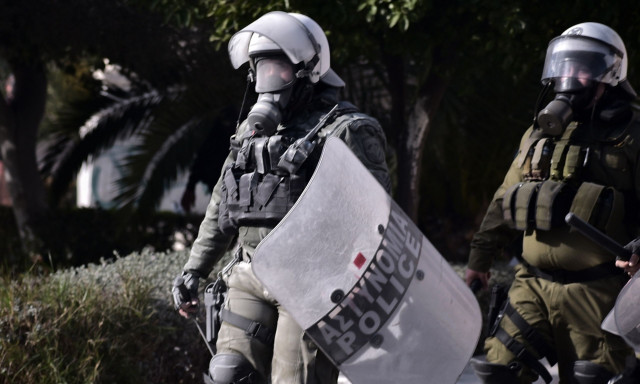 Ποδόσφαιρο: Μαχαιρώθηκε 20χρονος οπαδός μετά από σοβαρά επεισόδια στο Κορωπί - Αχαρναϊκός