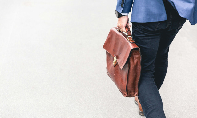 Τα 6 «ανοιχτά» προγράμματα της ΔΥΠΑ με επιχορήγηση έως 17.000 ευρώ ανά νέα θέση εργασίας