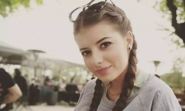 Θρήνος για τη «Φίφη» του «Ευτυχισμένοι Μαζί» - Πέθανε ο πατέρας της