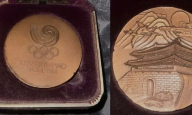 Ολυμπιονίκης προσφέρεται να κληροδοτήσει το χρυσό μετάλλιο που κέρδισε το 1988 στον επίδοξο κλέφτη