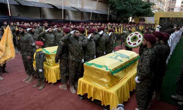 Καταιγιστικοί οι ισραηλινοί βομβαρδισμοί στον Λίβανο – «Εξουδετερώνουν» στελέχη της Χεζμπολάχ