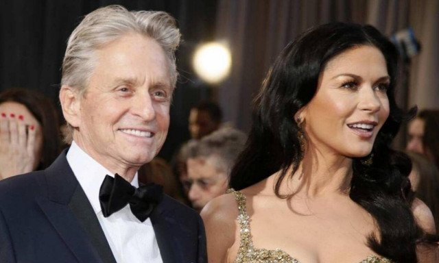 Η Κάθριν Ζέτα-Τζόουνς έβαλε «φωτιά» στο Instagram: Πόζαρε γυμνή για τα γενέθλια του Μάικλ Ντάγκλας