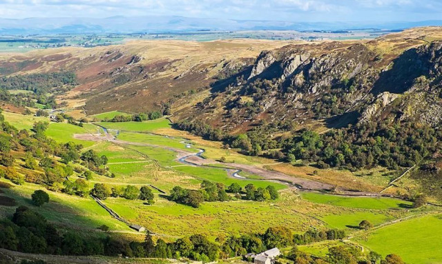 Πώς η αποκατάσταση των φυσικών καμπυλών των ποταμών μπορεί να αποτρέψει τις πλημμύρες
