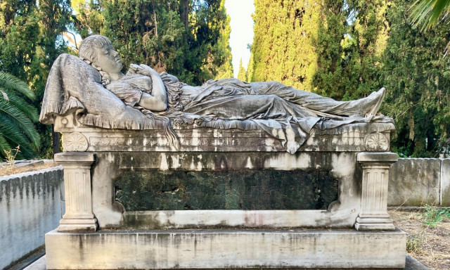 Πολιτιστικό Ιδρυμα Ομίλου Πειραιώς: Περιηγήσεις στα έργα μαρμαρογλυπτών της Τήνου στο Α' Κοιμητήριο