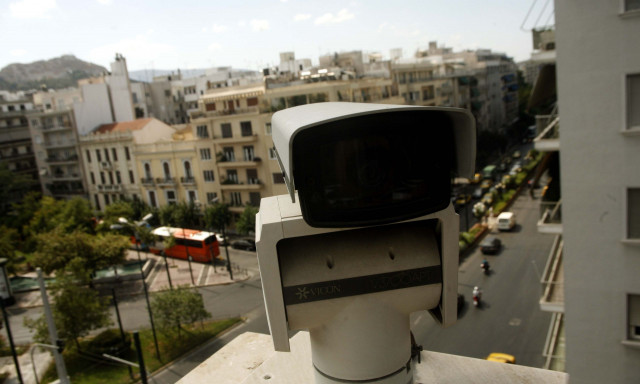 Χρυσοχοΐδης: Σχέδιο για 1.000 κάμερες στους δρόμους της Αττικής